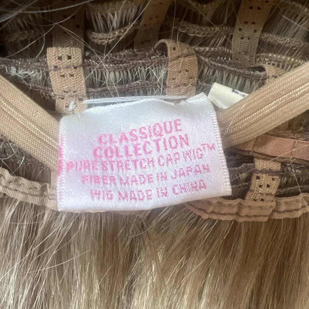 Estetica Designs Renae R16/88H Wig Honey Blonde Light Ash Blonde‎ Classique